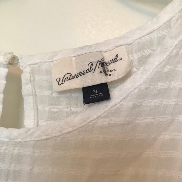 Universal Thread Flutter Sleeve Top White - Picture 3 of 8